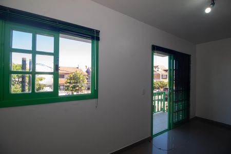 Casa à venda com 120m², 4 quartos e 2 vagas Casa à venda com 120m², 4 quartos e 2 vagasSala/Cozinha