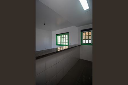 Casa à venda com 120m², 4 quartos e 2 vagas Casa à venda com 120m², 4 quartos e 2 vagasSala/Cozinha