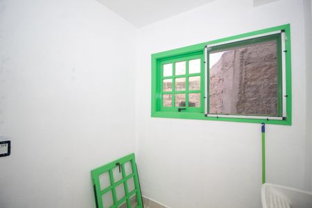 Casa à venda com 120m², 4 quartos e 2 vagas Casa à venda com 120m², 4 quartos e 2 vagasÁrea de Serviço