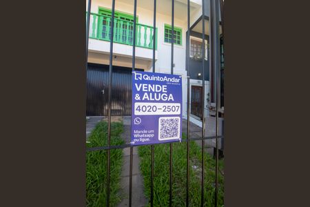 Casa à venda com 120m², 4 quartos e 2 vagas Casa à venda com 120m², 4 quartos e 2 vagasPlaca