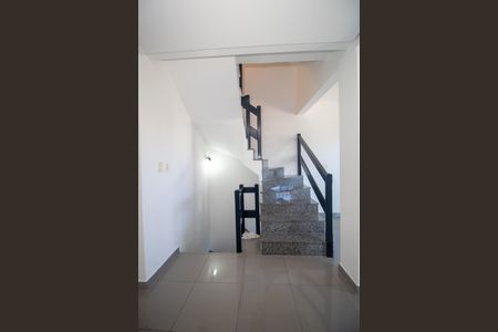 Casa à venda com 120m², 4 quartos e 2 vagas Casa à venda com 120m², 4 quartos e 2 vagasSala/Cozinha