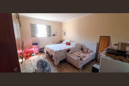 Casa à venda com 150m², 3 quartos e 1 vaga Casa à venda com 150m², 3 quartos e 1 vagaCasa 2 - Quarto 2