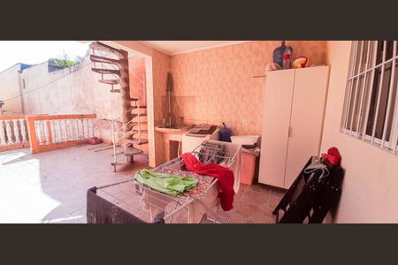 Casa à venda com 150m², 3 quartos e 1 vaga Casa à venda com 150m², 3 quartos e 1 vagaCasa 1 - Área de Serviço