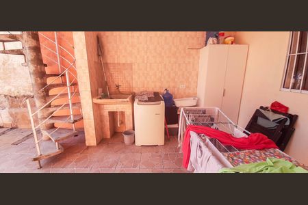 Casa à venda com 150m², 3 quartos e 1 vaga Casa à venda com 150m², 3 quartos e 1 vagaCasa 1 - Área de Serviço