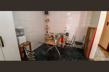 Casa à venda com 150m², 3 quartos e 1 vaga Casa à venda com 150m², 3 quartos e 1 vagaCasa 2 - Cozinha