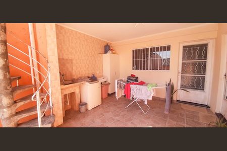 Casa à venda com 150m², 3 quartos e 1 vaga Casa à venda com 150m², 3 quartos e 1 vagaCasa 1 - Área de Serviço