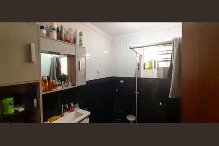 Casa à venda com 150m², 3 quartos e 1 vaga Casa à venda com 150m², 3 quartos e 1 vagaCasa 2 - Banheiro
