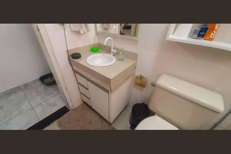 Casa à venda com 150m², 3 quartos e 1 vaga Casa à venda com 150m², 3 quartos e 1 vagaCasa 1 - Banheiro