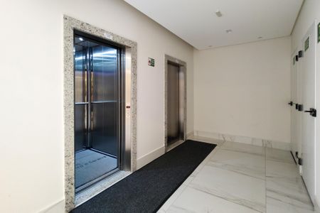 Apartamento para alugar com 88m², 2 quartos e 2 vagas Apartamento para alugar com 88m², 2 quartos e 2 vagasElevadores
