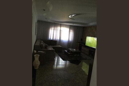 Casa à venda com 248m², 3 quartos e 6 vagas