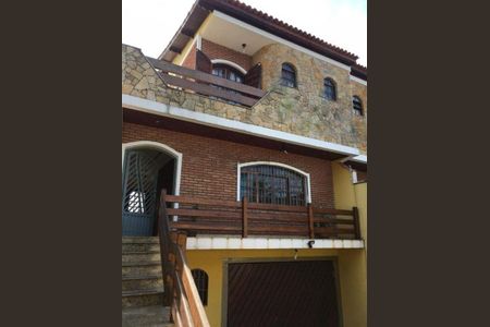 Casa à venda com 248m², 3 quartos e 6 vagas