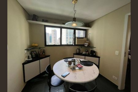 Apartamento à venda com 260m², 4 quartos e 4 vagas