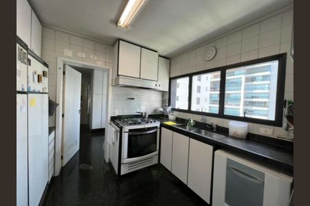 Apartamento à venda com 260m², 4 quartos e 4 vagas