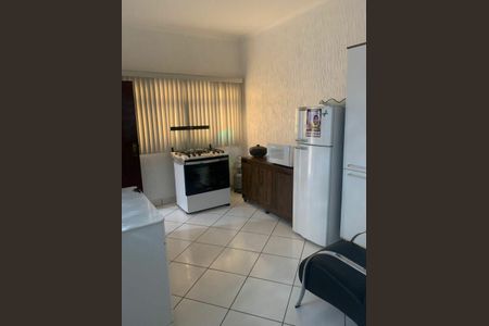 Casa à venda com 526m², 3 quartos e 3 vagas