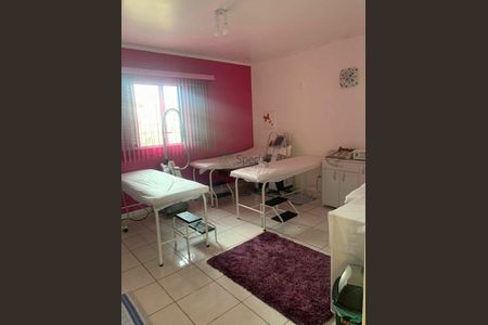 Casa à venda com 526m², 3 quartos e 3 vagas