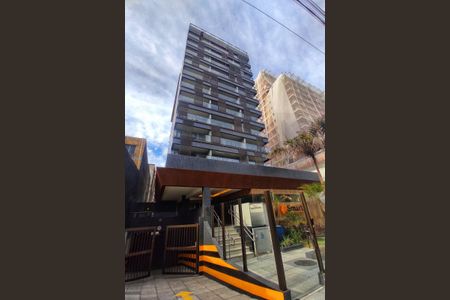 Apartamento para alugar com 30m², 1 quarto e 1 vaga Apartamento para alugar com 30m², 1 quarto e 1 vagaFachada