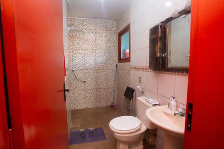 Casa à venda com 70m², 3 quartos e sem vaga Casa à venda com 70m², 3 quartos e sem vagaBanheiro