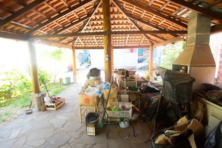 Casa à venda com 70m², 3 quartos e sem vaga Casa à venda com 70m², 3 quartos e sem vagaQuiosque c/ churrasqueira