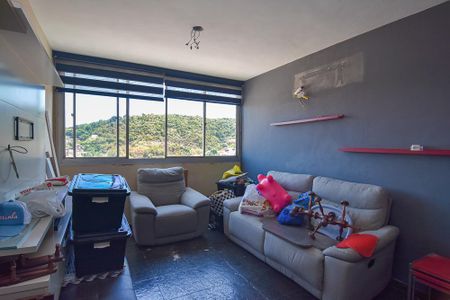 Apartamento à venda com 95m², 3 quartos e 1 vaga Apartamento à venda com 95m², 3 quartos e 1 vagaSala