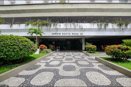 Apartamento à venda com 95m², 3 quartos e 1 vaga Apartamento à venda com 95m², 3 quartos e 1 vagaEntrada