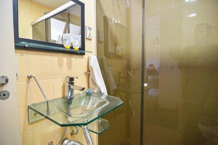 Apartamento à venda com 95m², 3 quartos e 1 vaga Apartamento à venda com 95m², 3 quartos e 1 vagaBanheiro