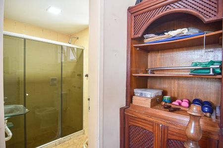 Apartamento à venda com 95m², 3 quartos e 1 vaga Apartamento à venda com 95m², 3 quartos e 1 vagaBanheiro