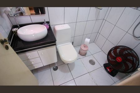 Apartamento à venda com 82m², 3 quartos e 1 vaga Apartamento à venda com 82m², 3 quartos e 1 vagaBanheiro Social