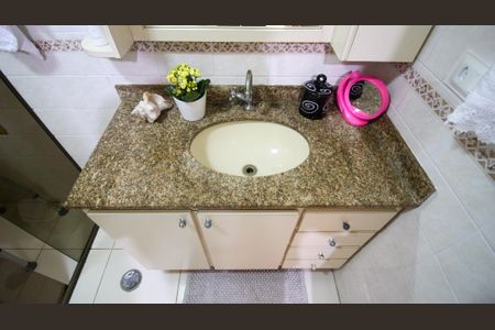 Apartamento à venda com 82m², 3 quartos e 1 vaga Apartamento à venda com 82m², 3 quartos e 1 vagaBanheiro da Suíte