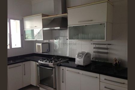 Casa à venda com 210m², 3 quartos e 3 vagas