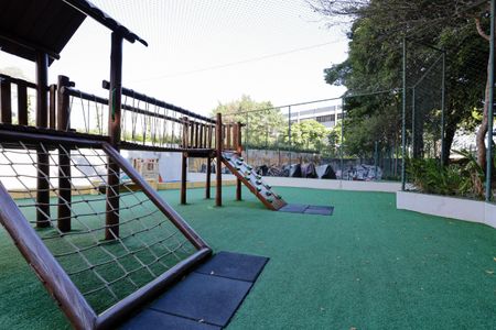 Apartamento à venda com 63m², 2 quartos e 1 vaga Apartamento à venda com 63m², 2 quartos e 1 vagaÁrea comum - Playground