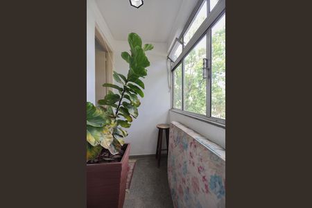 Apartamento à venda com 63m², 2 quartos e 1 vaga Apartamento à venda com 63m², 2 quartos e 1 vagaVaranda