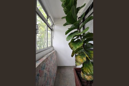 Apartamento à venda com 63m², 2 quartos e 1 vaga Apartamento à venda com 63m², 2 quartos e 1 vagaVaranda