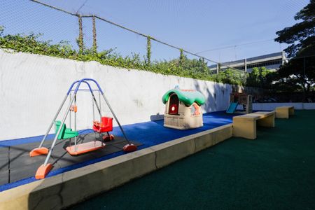 Apartamento à venda com 63m², 2 quartos e 1 vaga Apartamento à venda com 63m², 2 quartos e 1 vagaÁrea comum - Playground