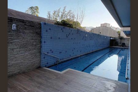 Apartamento à venda com 161m², 4 quartos e 2 vagas