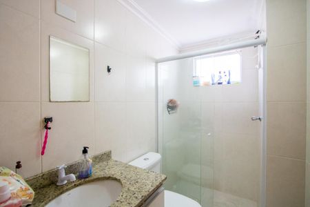 Apartamento à venda com 66m², 2 quartos e 1 vaga Apartamento à venda com 66m², 2 quartos e 1 vagaBanheiro social