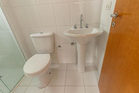 Studio para alugar com 44m², 1 quarto e sem vaga Studio para alugar com 44m², 1 quarto e sem vagaBanheiro Social