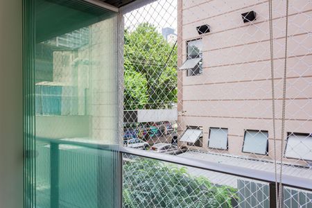 Apartamento à venda com 71m², 2 quartos e 1 vaga Apartamento à venda com 71m², 2 quartos e 1 vagaVista