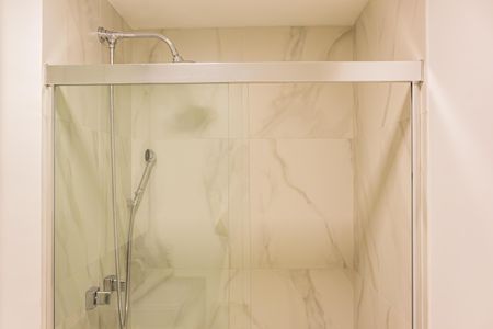 Apartamento à venda com 71m², 2 quartos e 1 vaga Apartamento à venda com 71m², 2 quartos e 1 vagaBanheiro da Suíte