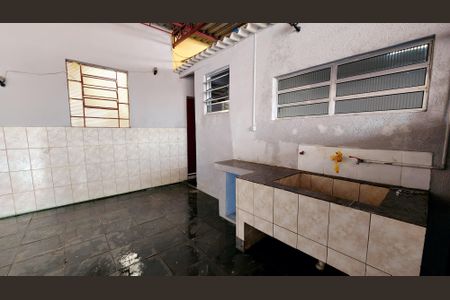 Casa à venda com 120m², 2 quartos e 1 vaga Casa à venda com 120m², 2 quartos e 1 vagaQuintal