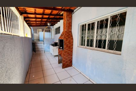 Casa à venda com 120m², 2 quartos e 1 vaga Casa à venda com 120m², 2 quartos e 1 vagaChurrasqueira