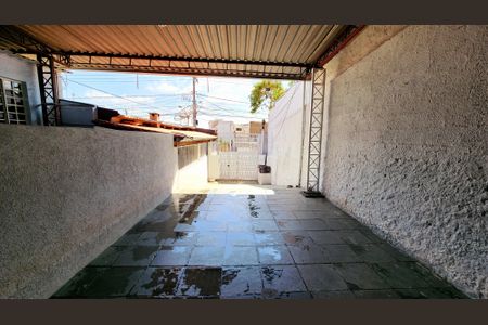 Casa à venda com 120m², 2 quartos e 1 vaga Casa à venda com 120m², 2 quartos e 1 vagaQuintal