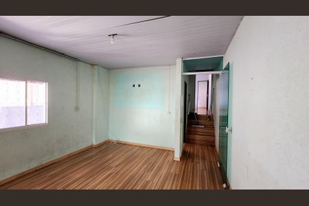 Casa à venda com 120m², 2 quartos e 1 vaga Casa à venda com 120m², 2 quartos e 1 vagaSala