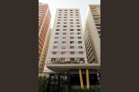 Apartamento à venda com 165m², 3 quartos e 1 vaga Apartamento à venda com 165m², 3 quartos e 1 vagaFachada