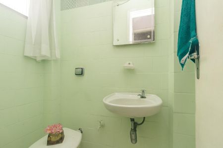 Apartamento à venda com 165m², 3 quartos e 1 vaga Apartamento à venda com 165m², 3 quartos e 1 vagaLavabo