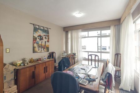 Apartamento à venda com 165m², 3 quartos e 1 vaga Apartamento à venda com 165m², 3 quartos e 1 vagaSala