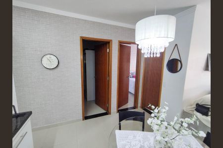 Casa de condomínio à venda com 50m², 2 quartos e sem vaga Casa de condomínio à venda com 50m², 2 quartos e sem vagaSala