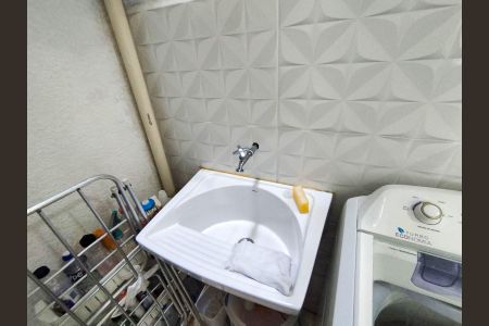 Casa de condomínio à venda com 50m², 2 quartos e sem vaga Casa de condomínio à venda com 50m², 2 quartos e sem vagaÁrea de Serviço