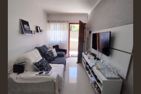 Casa de condomínio à venda com 50m², 2 quartos e sem vaga Casa de condomínio à venda com 50m², 2 quartos e sem vagaSala