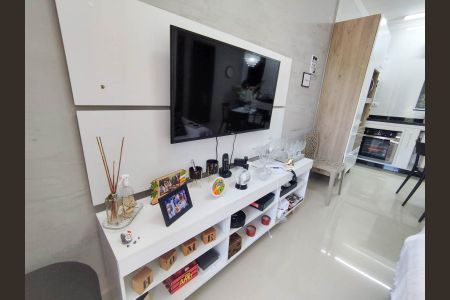 Casa de condomínio à venda com 50m², 2 quartos e sem vaga Casa de condomínio à venda com 50m², 2 quartos e sem vagaSala