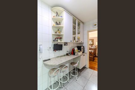 Apartamento à venda com 100m², 3 quartos e 2 vagas Apartamento à venda com 100m², 3 quartos e 2 vagasCozinha